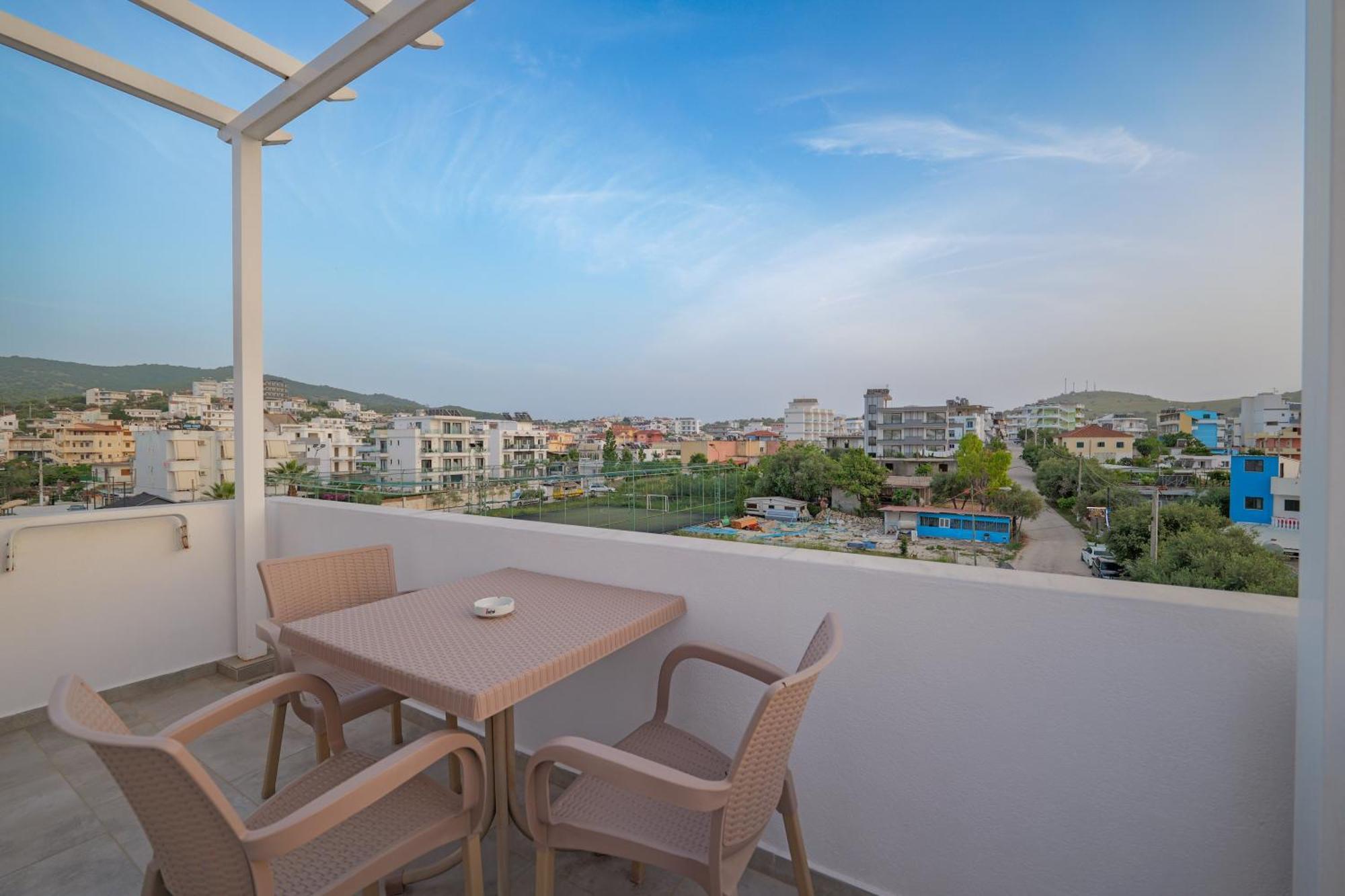 Hotel Veliaj Ksamil Exterior photo