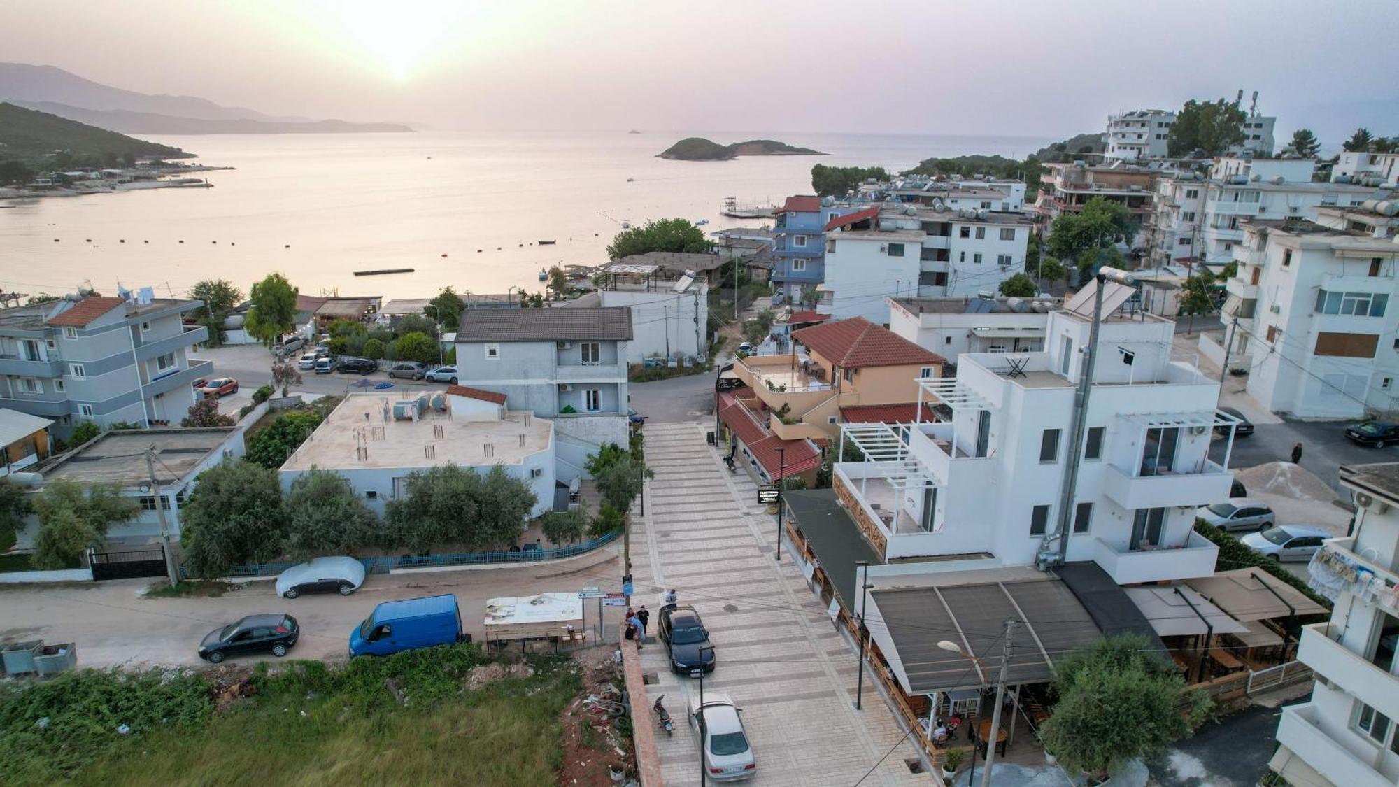 Hotel Veliaj Ksamil Exterior photo